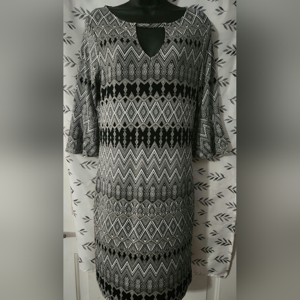 Beautiful J-Lo dress